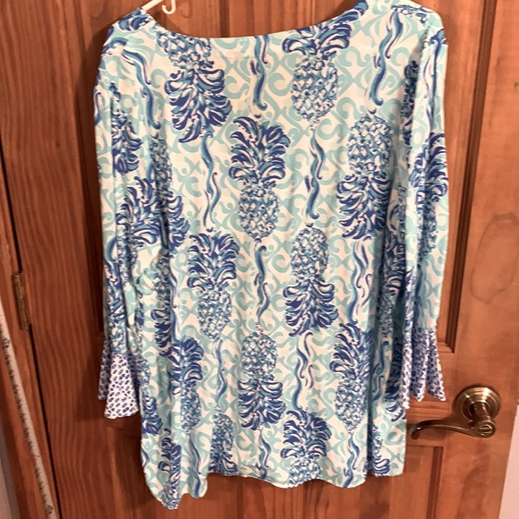 L Lilly Pulitzer Keona tunic, Bennett Blue Out of the Blue print - Picture 3 of 6